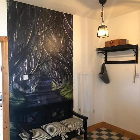 2 Caragh Glen * كيلورجلين