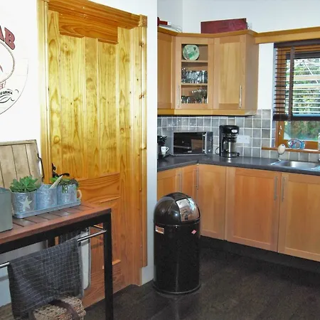 2 Caragh Glen كيلورجلين